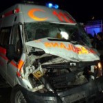 Çanakkale ambulansı Keşan’da kaza yaptı; 9 yaralı