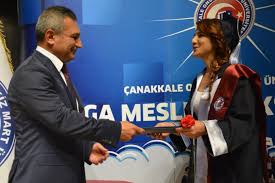 Biga Meslek Yüksekokulu 25. Dönem Mezuniyet Töreni Gerçekleştirildi
