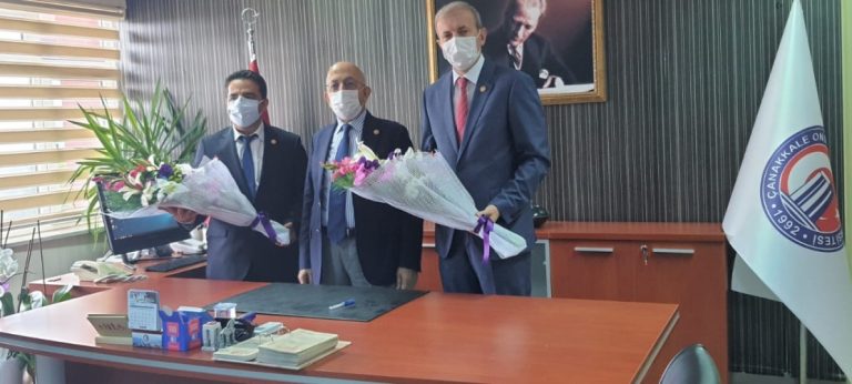 Dekanlık Devir Teslim Töreni Gerçekleştirildi